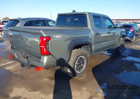 2024 Toyota Tacoma Trd Off Road z USA, uszkodzony, nr VIN 3TMLB5JN9RM080634